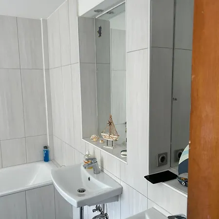 Haus Fuer Monteure 度假居 奈特匋
