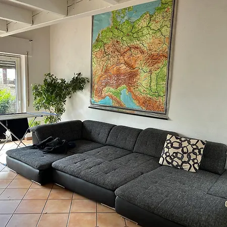 Haus Fuer Monteure